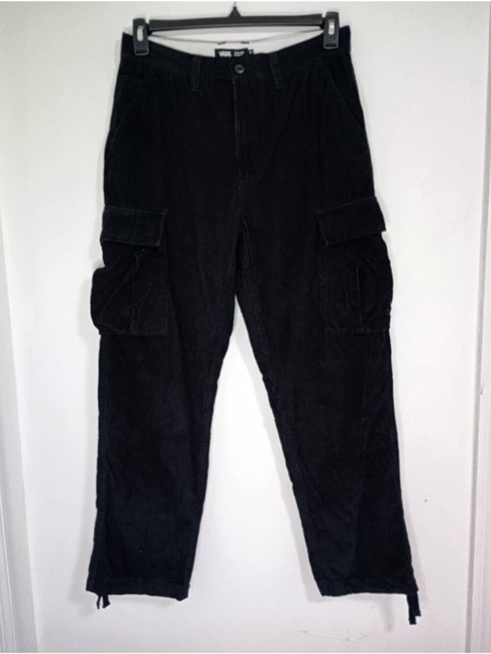 Vans Black Corduroy Loose Tapered Fit Cargo Pants Size 29 Mens Casual